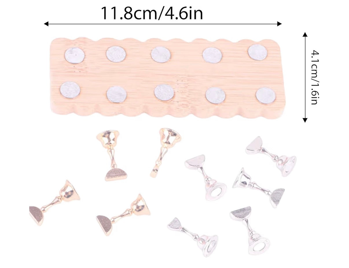 Wooden magnetic stand for 10 nails