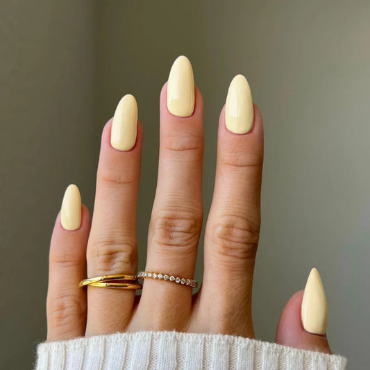 BANANA CREAM DIVA #085