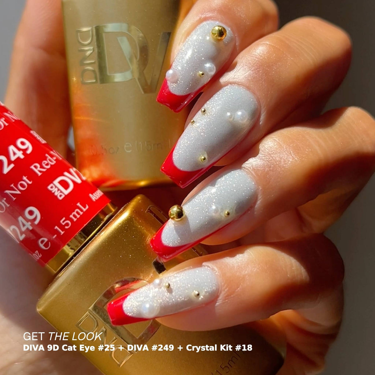 DIVA 9D Cat Eye Daydream swatch