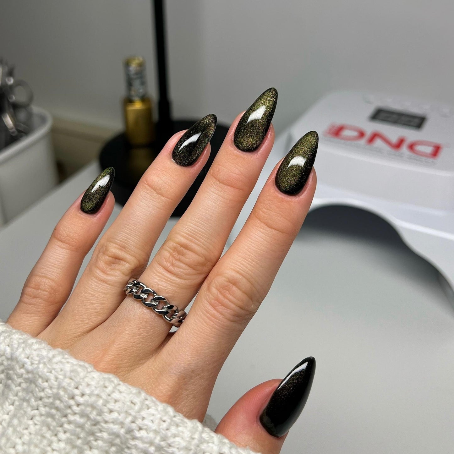 DIVA 9D #6 Cat Eye Glassball - Meow Or Never