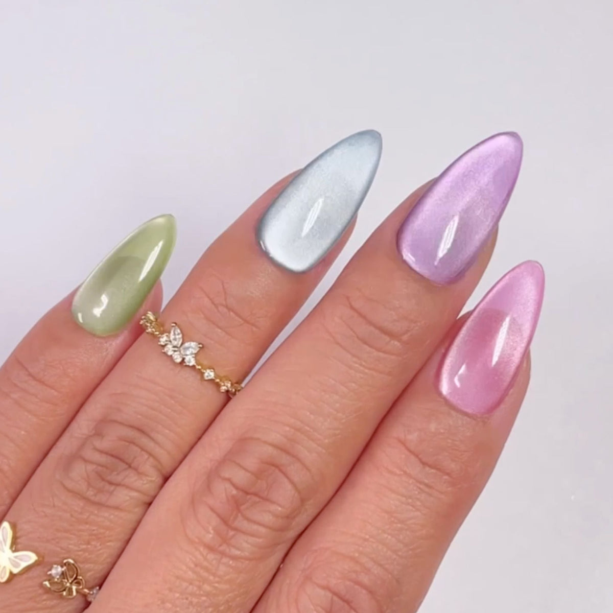 DIVA 9D Cat Eye Glassball swatch comparison