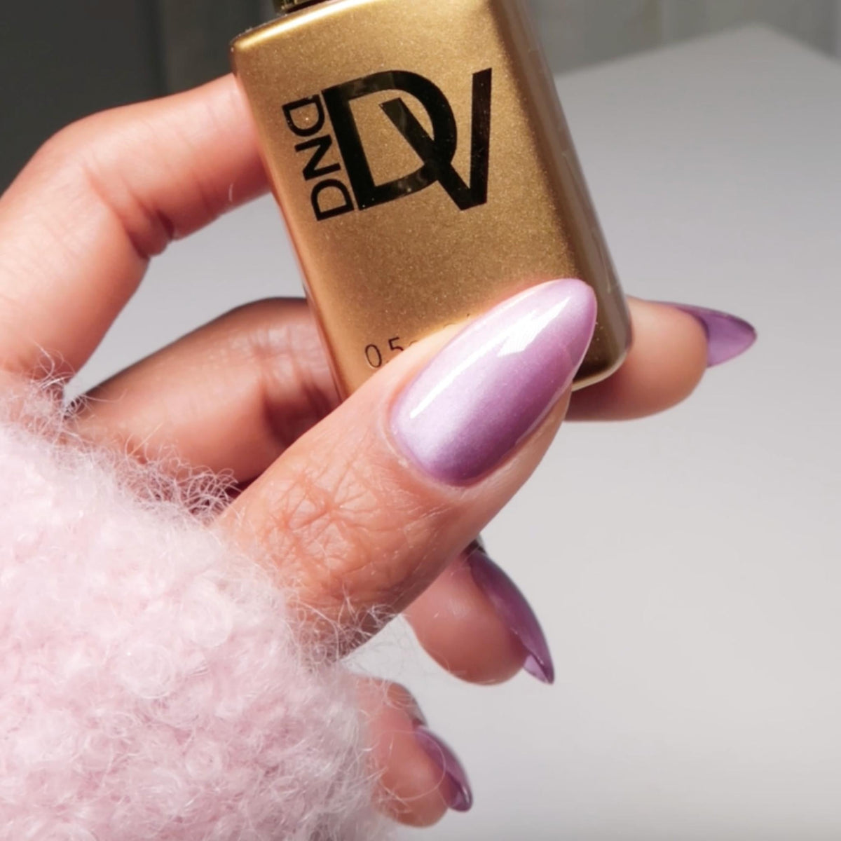 DIVA 9D #9 Cat Eye Glassball - Knead Affection