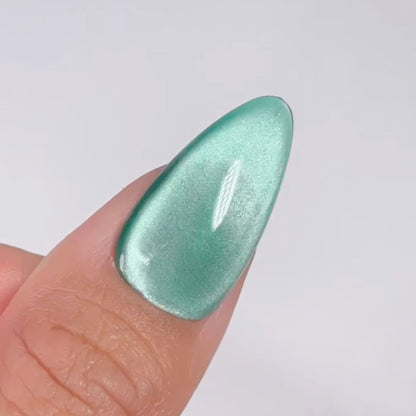 DIVA 9D #11 Cat Eye Glassball - Sea Glass swatch