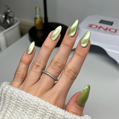 DIVA 9D #12 Cat Eye Glassball - Leafy Prowl