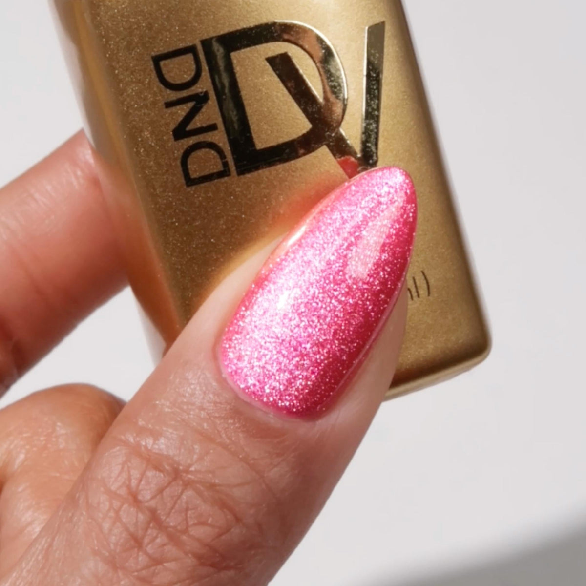 DIVA 9D #14 Cat Eye Candy - Hi, Kitty!
