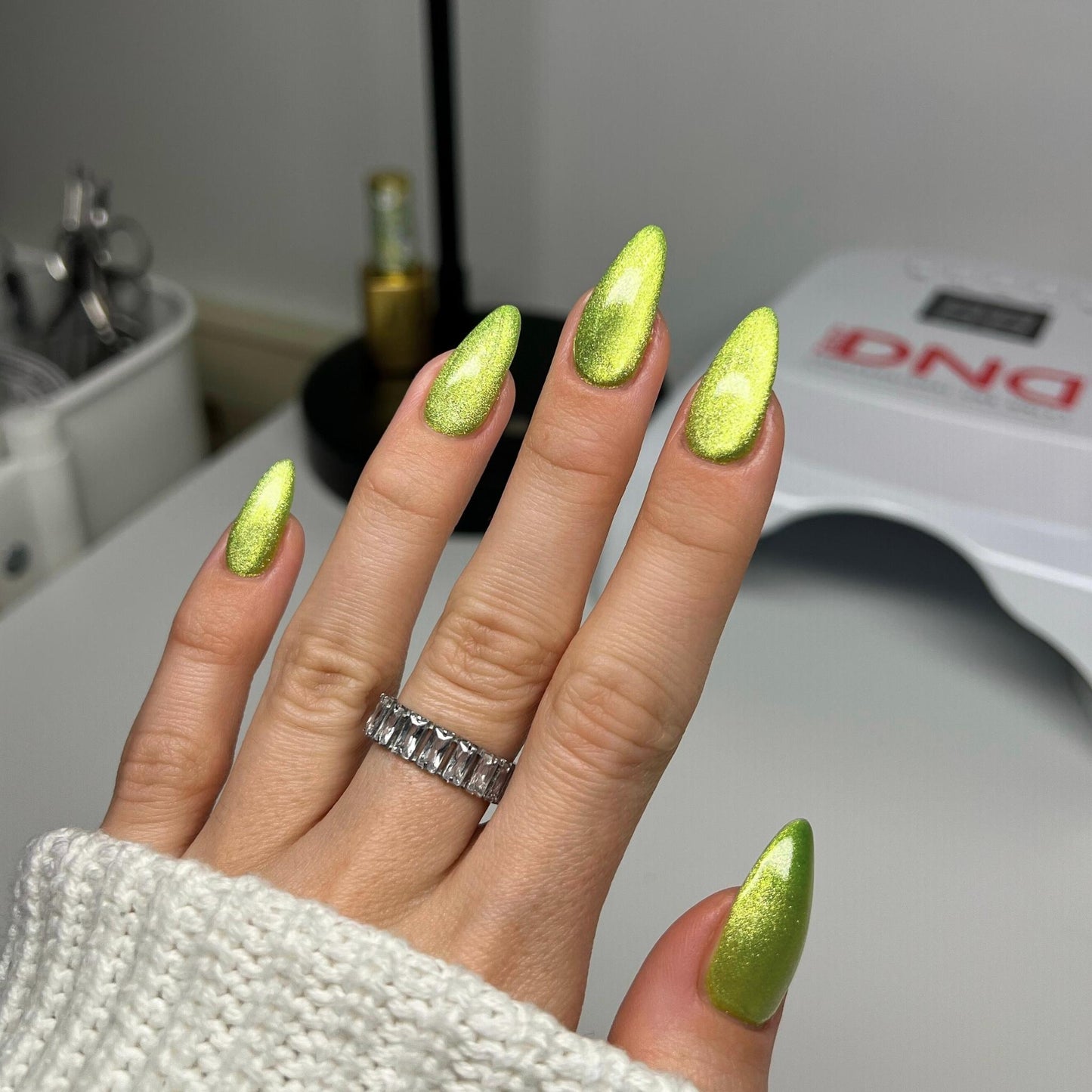 DIVA 9D #15 Cat Eye Candy - Lemon Whiskers