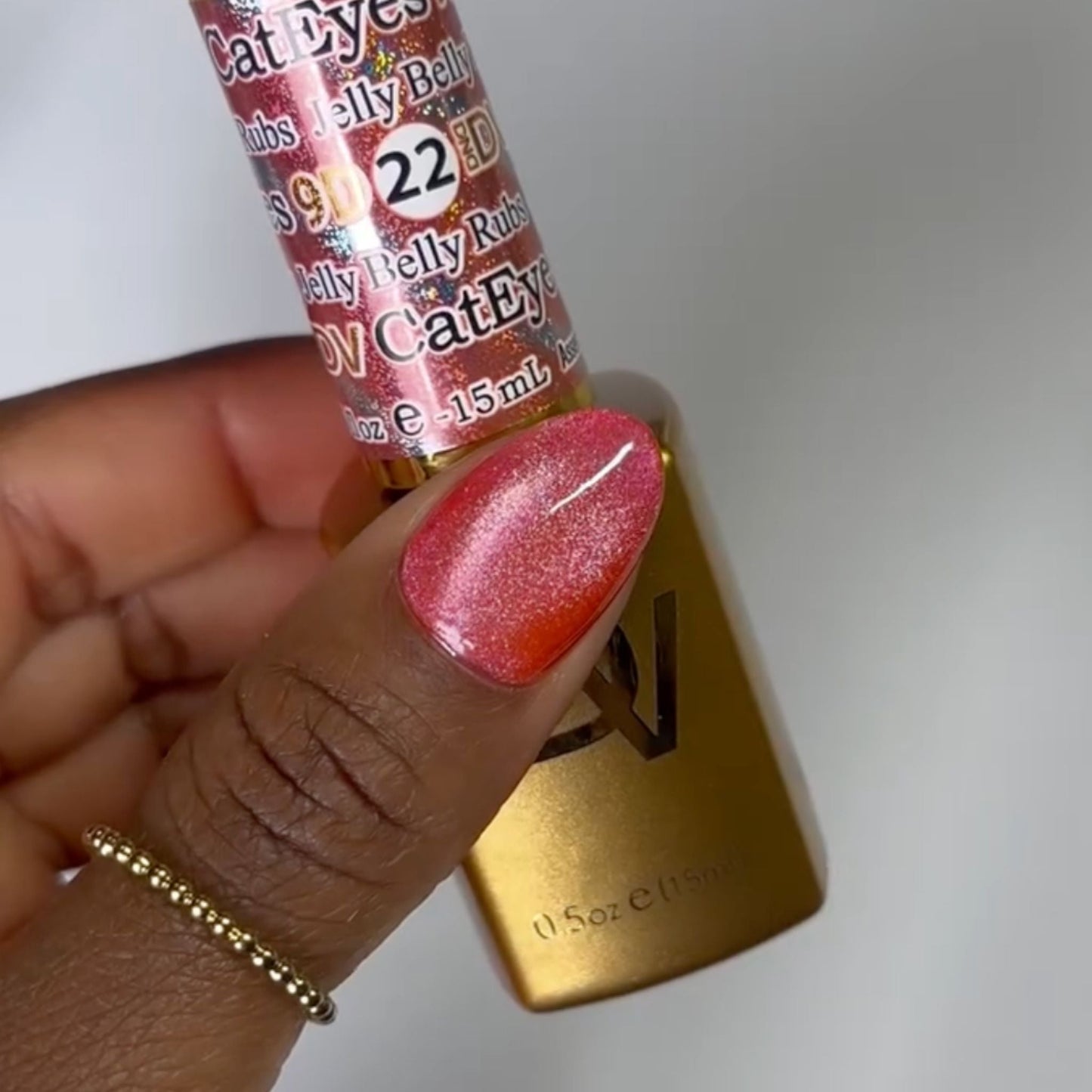 DIVA 9D #22 Cat Eye Candy - Jelly Belly Rubs swatch