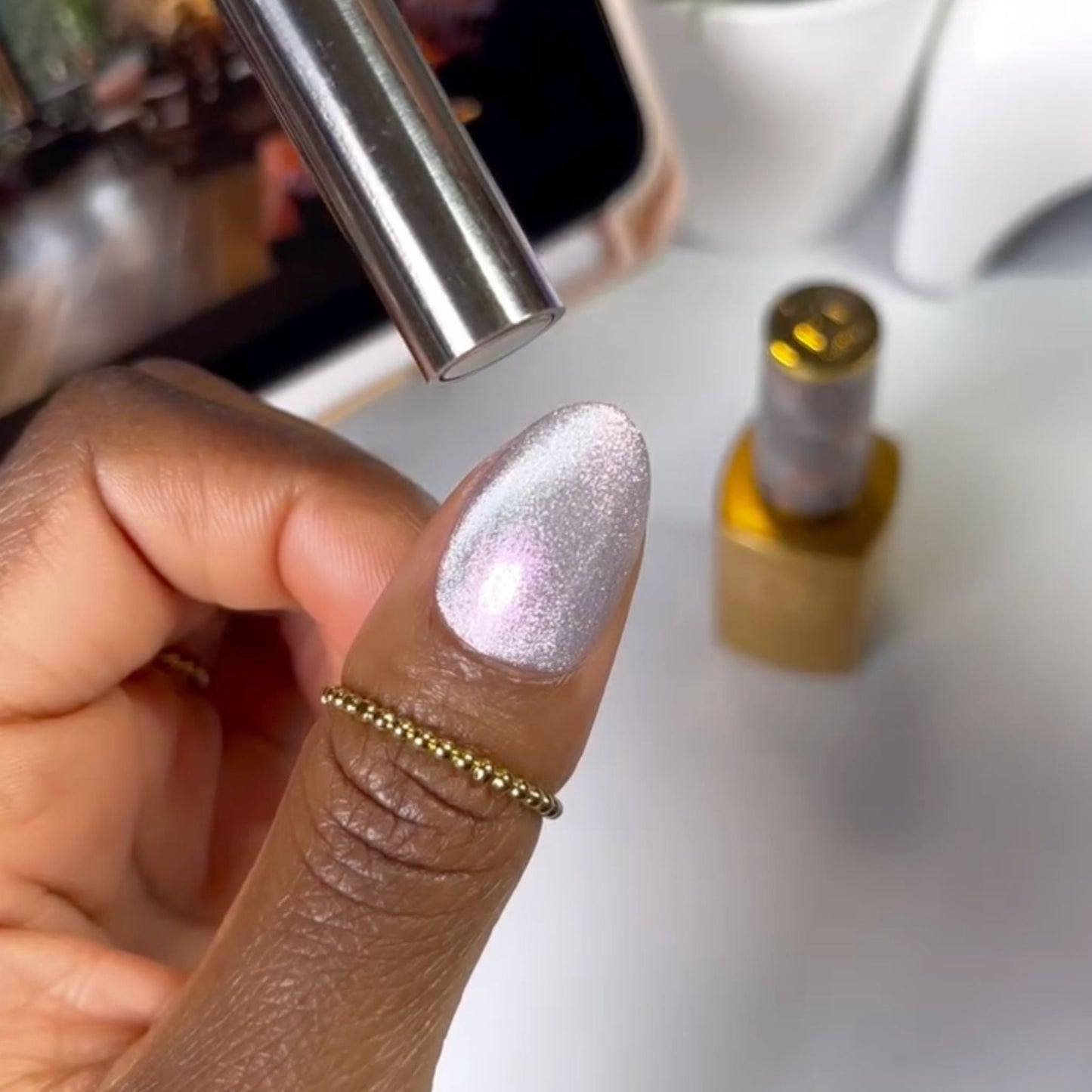 DIVA 9D #32 Cat Eye Daydream - Catty Ever After swatch