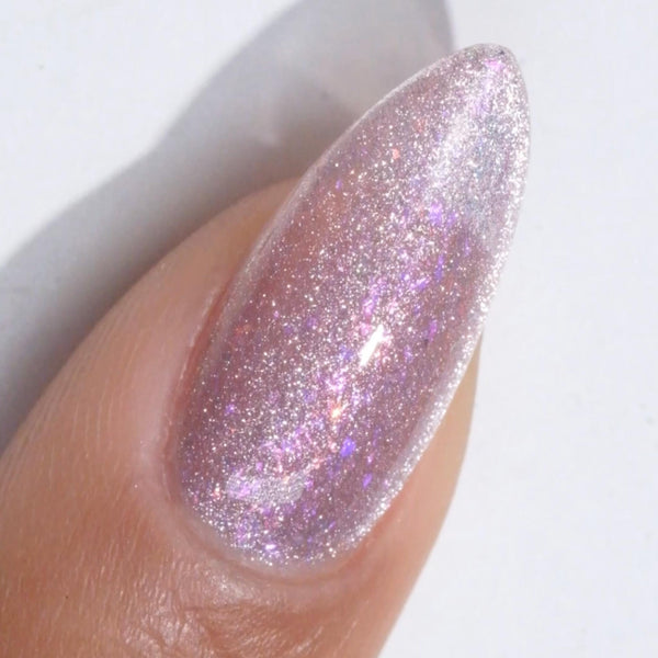 DIVA 9D #33 Cat Eye Daydream - Pucker Up