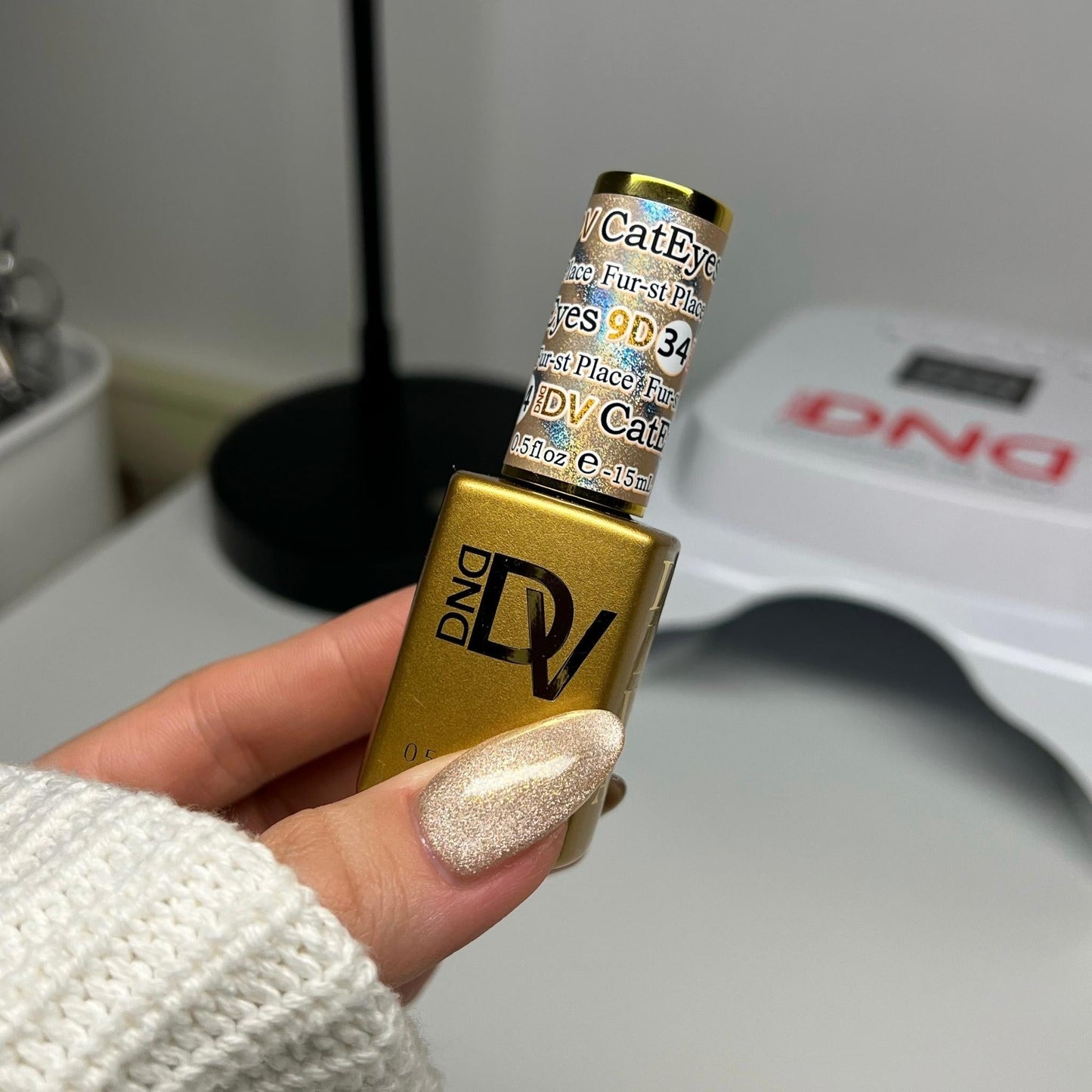 DIVA 9D #34 Cat Eye Daydream - Fur-st Place