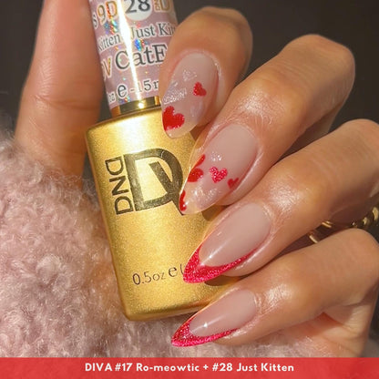 DIVA 9D Cat Eye nail art