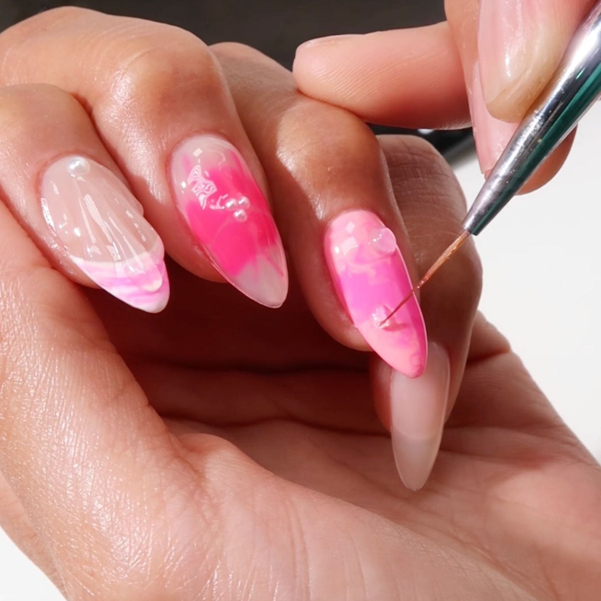 Nail art line work with DND Liner Brush #15