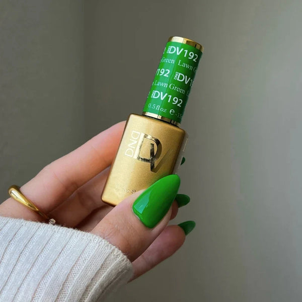 LAWN GREEN DIVA #192