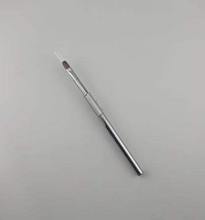 Size 8 Silver Flat Brush