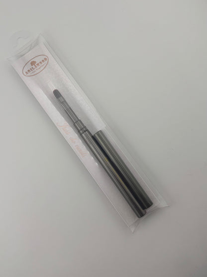 Size 8 Silver Round Art Brush