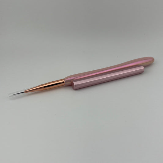 Pink Chrome Liner Brush