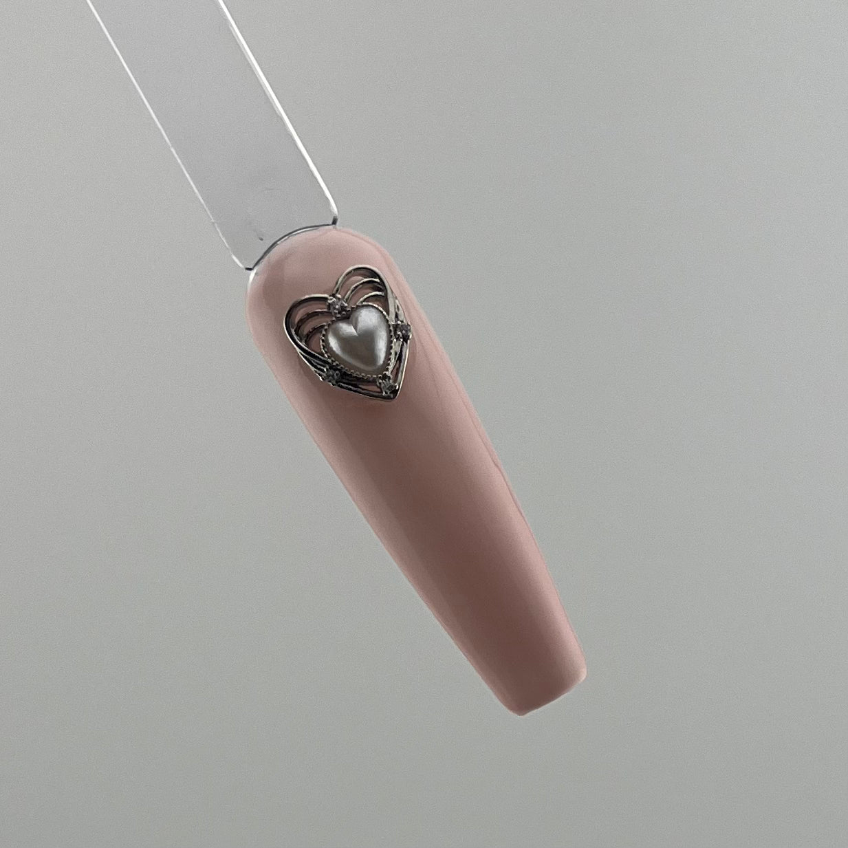 Pearl Heart Nail Charm