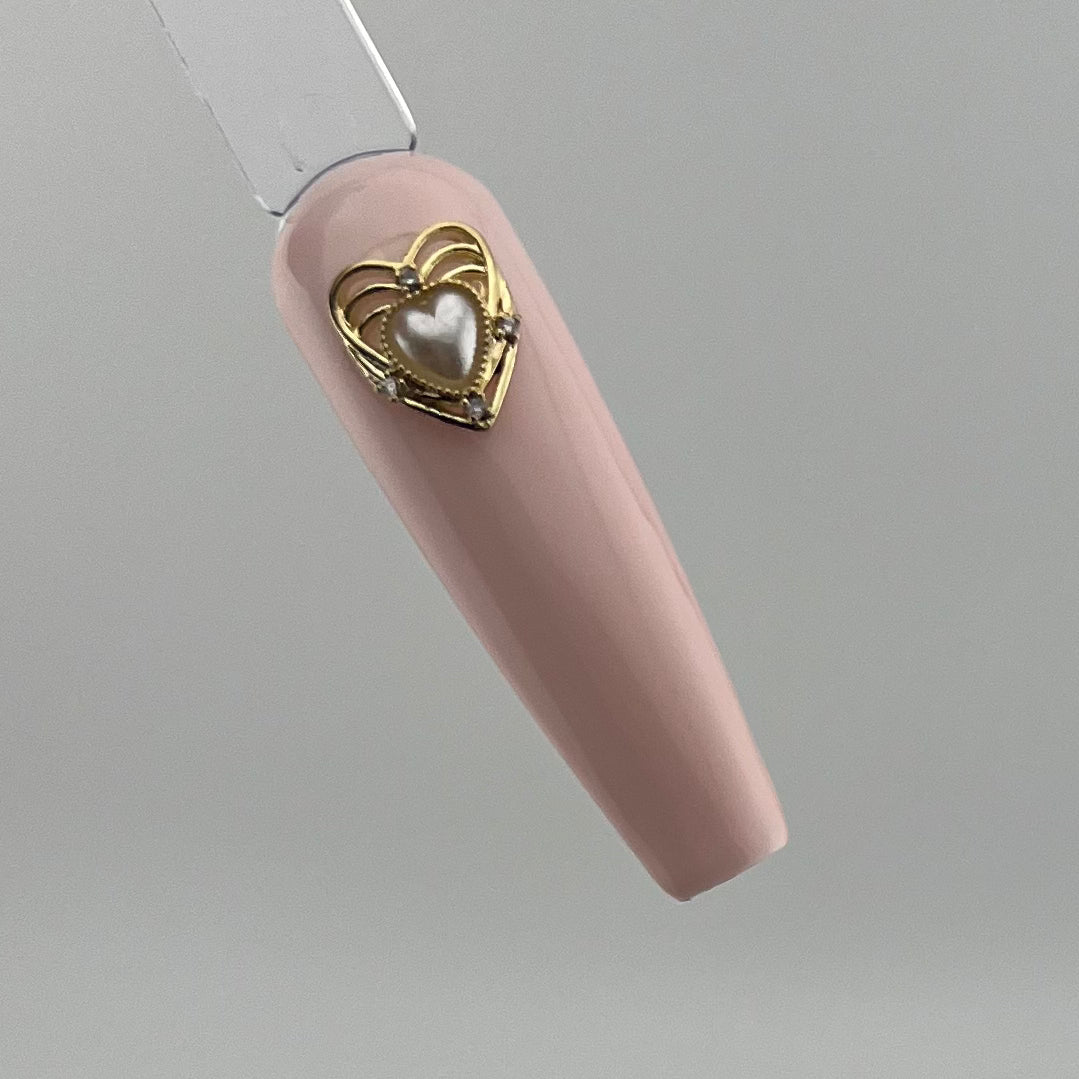 Pearl Heart Nail Charm