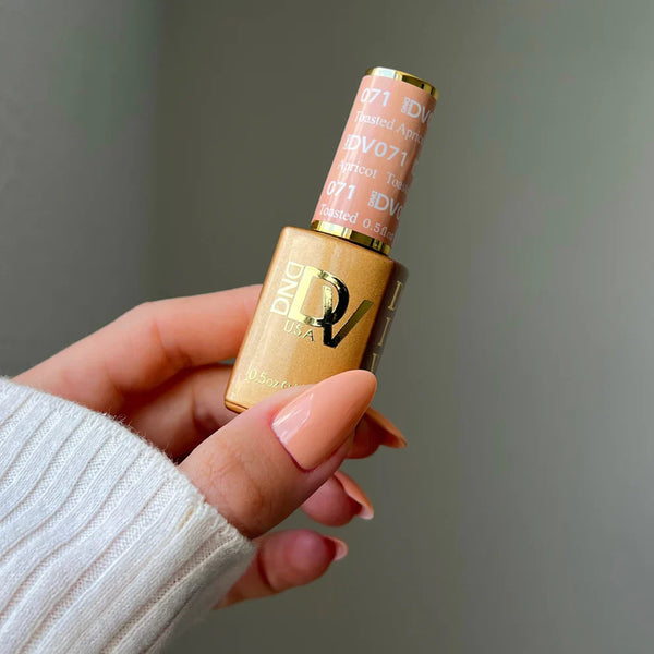 TOASTED APRICOT DIVA # 071